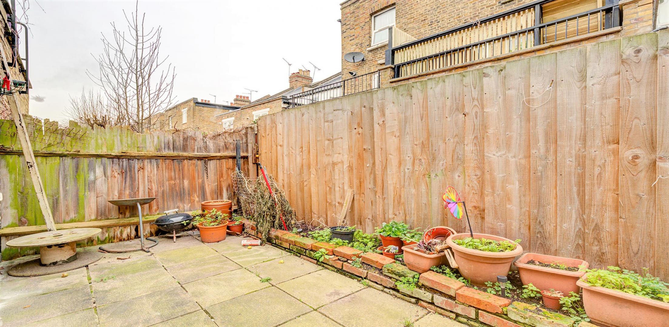 			2 Bedroom, 1 bath, 1 reception Ground Floor Flat			 Cotleigh Road , WEST HAMPSTEAD